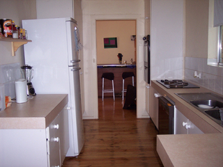 Kitchen to Dining (2006-02-08)