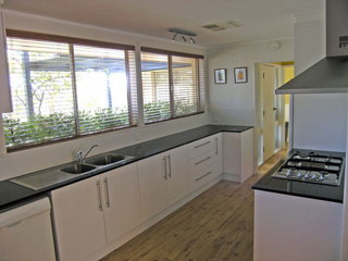Kitchen (2006-10-06)
