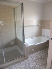 Bathroom (2014-06-19)