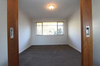 Dining Room (2014-08-21)