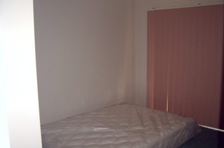 Bed 2 (2007-04-30)