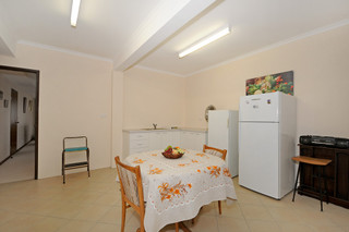 Downstairs Kitchen (2010-06-09)