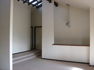 Top of Stairs (2012-11-02)