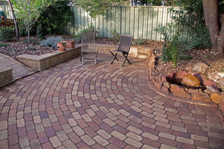 Courtyard (2014-07-19)