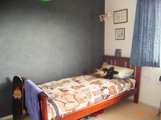 Bed 2 (2006-06-09)