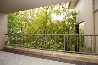 Rear Balcony (2011-04-07)