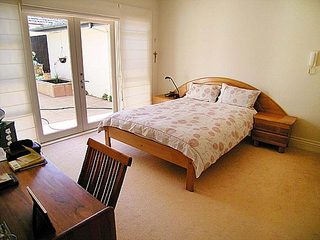 Bed 1 (2006-03-04)