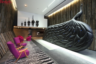 Lobby (2011-11-25)