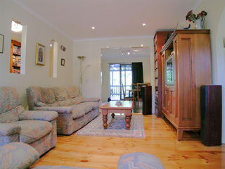 Lounge (2006-04-26)