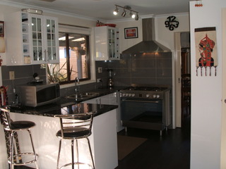 Gallery Kitchen (2013-07-18)
