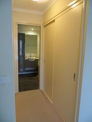 Walk through robes to ensuite (2015-07-09)