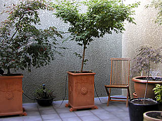 Courtyard (2003-07-30)