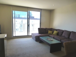 Lounge (2015-11-03)