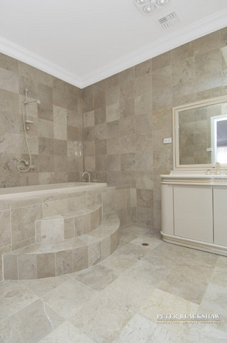 Bathroom (2006-07-11)