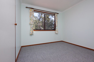 Bedroom 2 (2010-09-30)