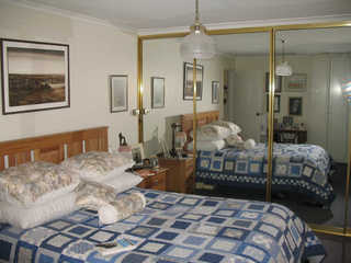 Bed 1 (2006-12-08)