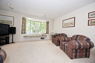 Lounge (2009-11-12)
