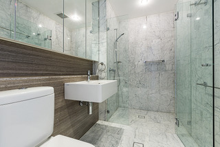 Bathroom (2015-02-03)