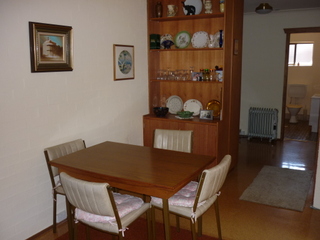 Dining (2010-03-22)