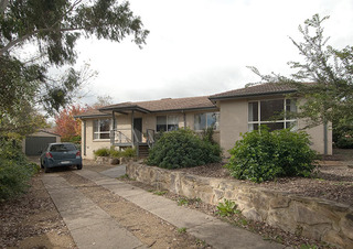 Front of house (2012-04-26)