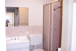 Bathroom (2010-03-15)