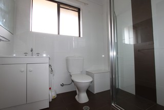 Bathroom (2013-01-17)