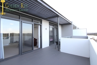 Balcony (2014-12-03)
