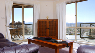 Family room (2003-10-17)