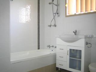 Bathroom (2006-06-30)