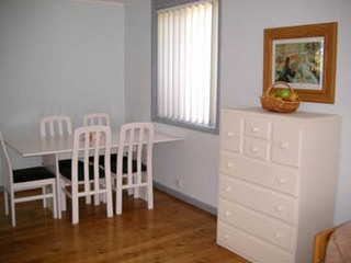 Dining (2003-11-27)