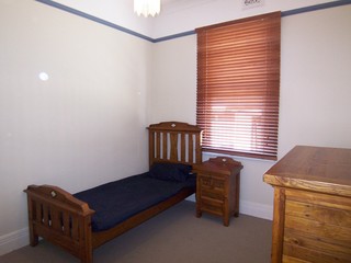 Bed 3 (2007-10-10)