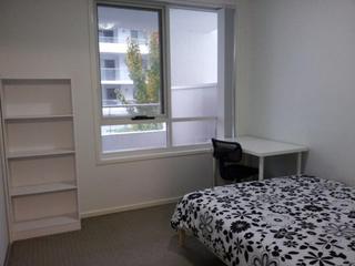 Second bedroom (2017-05-30)