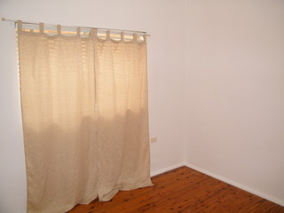 (2015-04-08)