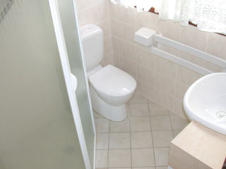 Ensuite (2002-03-22)