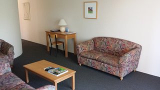 Lounge (2013-12-30)