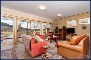 Lounge (2012-08-07)