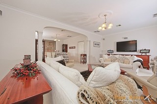 Lounge Room (2013-06-05)