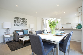 Family Dining Area (2013-09-26)