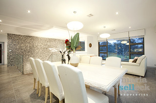 Formal Dining (2013-08-08)