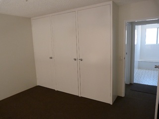 Bedroom 1 (2014-09-16)