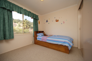 Bed 2 (2006-09-19)