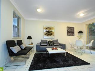 7/18 Osborne Street Wollongong - Living (2015-01-28)