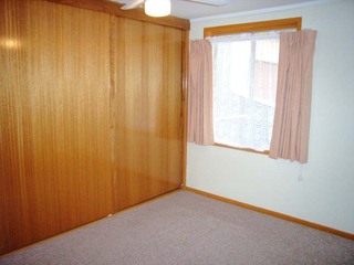 Bed 1 (2006-04-29)