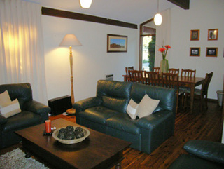 Lounge & Dining (2005-04-28)