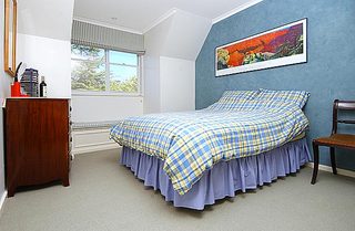 Bed 2 (2004-10-14)