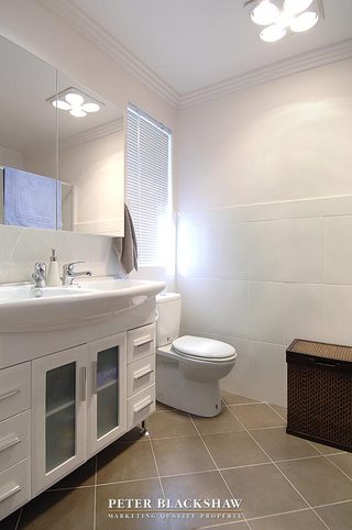 Ensuite (2006-06-01)