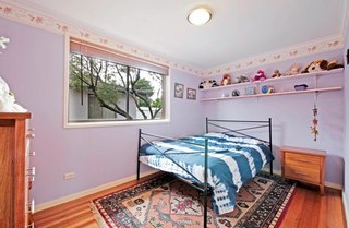 Bed 4 (2011-03-11)