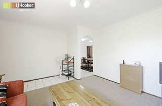 Lounge Room (2011-02-04)