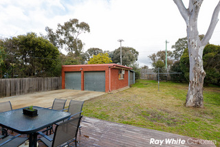 Deck to backyard (2011-08-10)