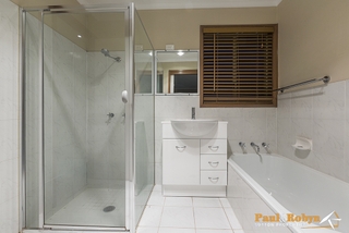 Bathroom (2015-06-28)